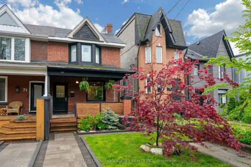 69 Dagmar Avenue, Toronto, ON, M4M1V9 | Card Image