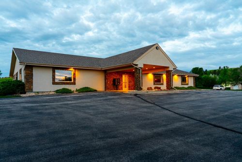 611 Dahl Road, Spearfish, SD, 57783 | Card Image