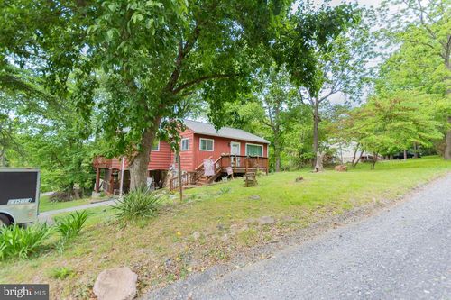 475 Gray Fox Rd, HARPERS FERRY, WV, 25425-6433 | Card Image