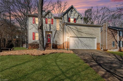 157 Leeds Ln, King, NC, 27021-8800 | Card Image