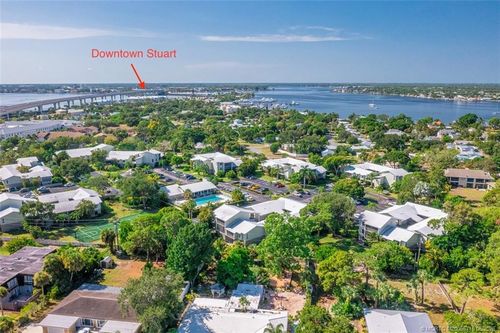 5-2-800 Fork Rd, Stuart, FL, 34994-8946 | Card Image