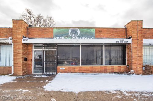 10717 W Mcnichols Rd, Detroit, MI, 48221-2304 | Card Image