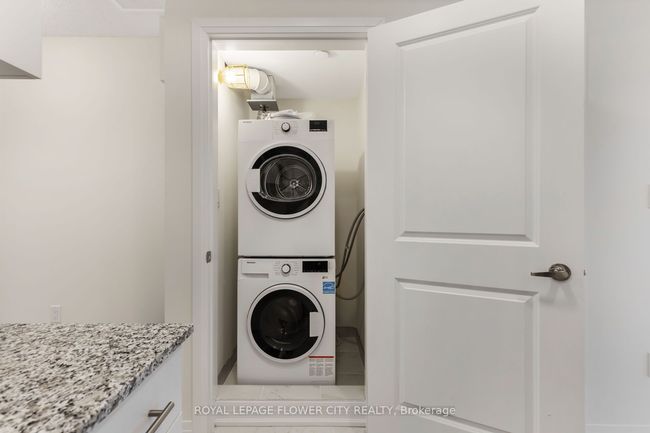 2 - 155 Tapscott Rd, Condo with 2 bedrooms, 1 bathrooms and null parking in Toronto ON | Image 23