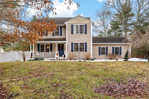 5 Bracken Hill Ct, Richmond, RI, 02812-1062 | Card Image