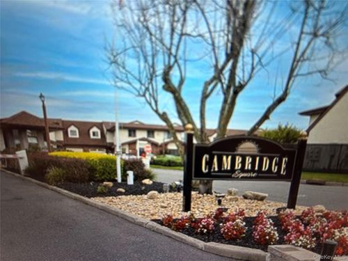 14 Cambridge Drive W, Babylon, NY, 11726 | Card Image