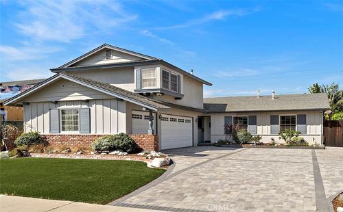 16805 Redwood St, Fountain Valley, CA, 92708-2807 | Card Image