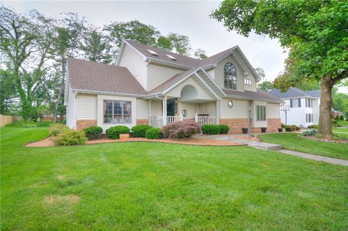 1160 Meadowview Dr, Decatur, IL, 62526-9261 | Card Image