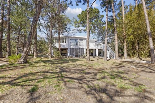 1149 Shell Crest Ave, Cedar Key, FL, 32625-4939 | Card Image