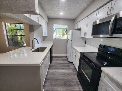 unit-108-200 Afton Sq, ALTAMONTE SPRINGS, FL, 32714-3840 | Card Image