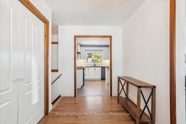 822743 1 Sideroad, House other with 4 bedrooms, 2 bathrooms and 8 parking in Chatsworth ON | Image 6