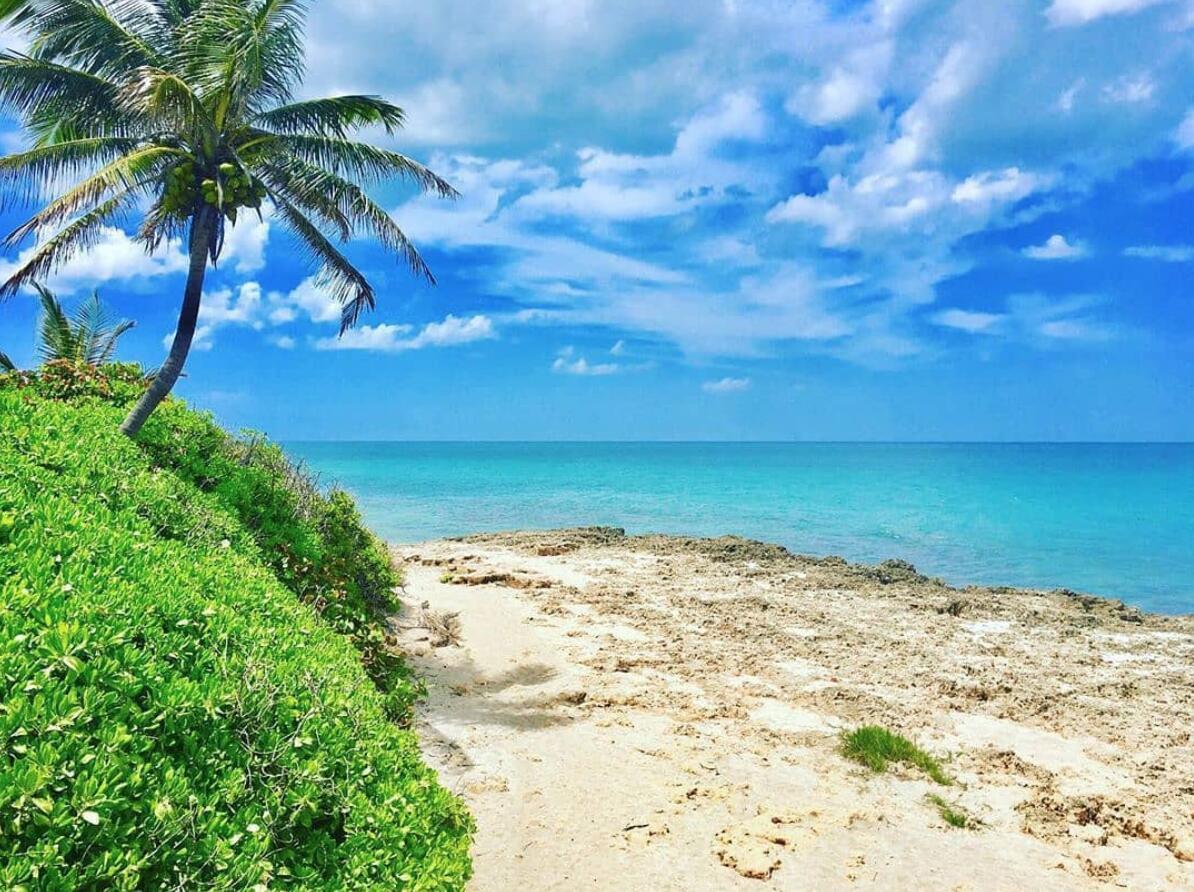 Aqua Ra Dr, Jensen Beach, FL 34957