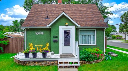 5222 51 Street, Camrose, AB, T4V1S8 | Card Image