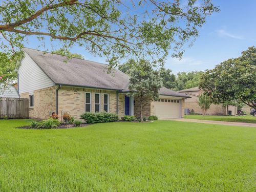 208 Old Oaks St, League City, TX, 77573-3115 | Card Image