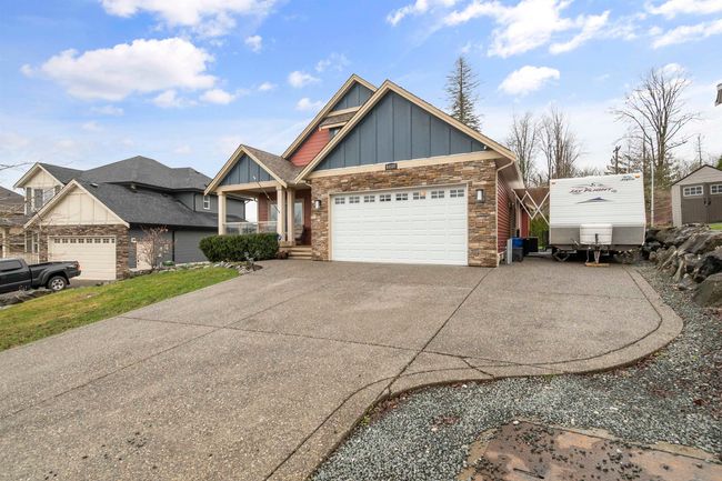 51137 Sophie Crescent, House other with 5 bedrooms, 3 bathrooms and 6 parking in Chilliwack BC | Image 2
