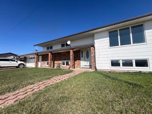 220 2 Street S, Morrin, AB, T0J2B0 | Card Image