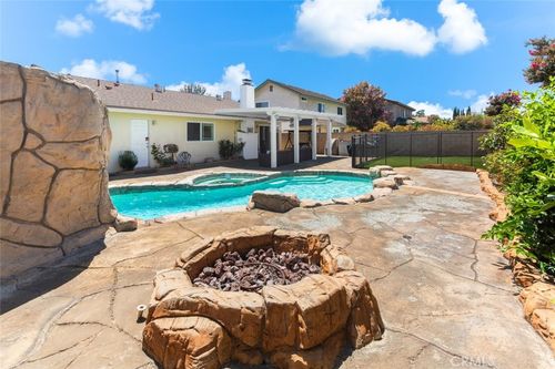 11157 Flower Ave, Fountain Valley, CA, 92708-1716 | Card Image