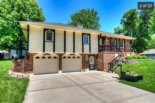 12720 E Silver Ln, Sugar Creek, MO, 64050-1534 | Card Image