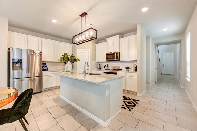 17715 White Lightning Way, House other with 3 bedrooms, 3 bathrooms and 2 parking in Spring TX | Image 7