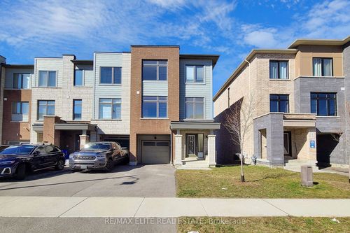 62 Allure Street, Newmarket, ON, L3X0L1 | Card Image