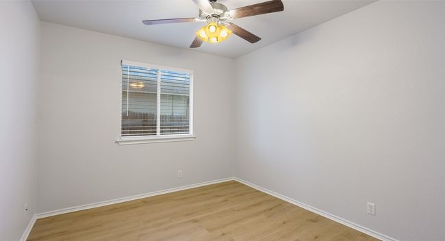 Guest Bedroom 1 | Image 19