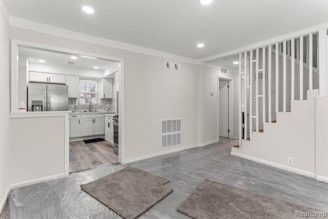 4920 Weddell St, House other with 3 bedrooms, 1 bathrooms and null parking in Dearborn Heights MI | Image 6