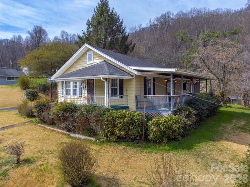 318 Sunrise Park, Sylva, NC, 28779-5530 | Card Image