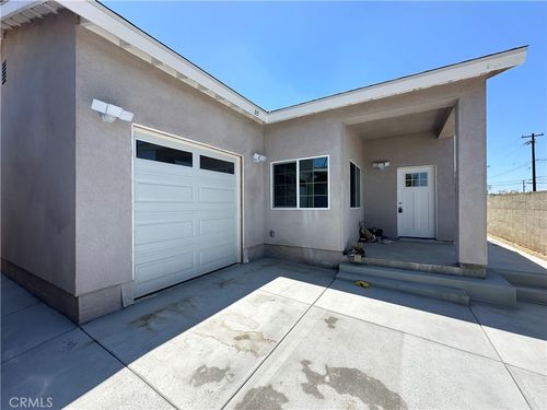 315 N Maxine St, Santa Ana, CA, 92703-3038 | Card Image