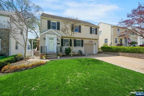 125 Rutgers Pl, Nutley, NJ, 07110-1832 | Card Image
