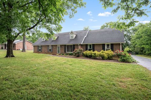 109 Berrywood Dr, Smyrna, TN, 37167-3152 | Card Image