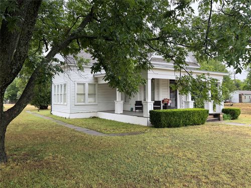 601 N San Jacinto St, Whitney, TX, 76692-2365 | Card Image
