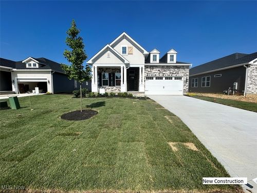 8933 Camden Rd Nw, Massillon, OH, 44646-7528 | Card Image