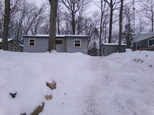 992 Lake Dr, Harrison, MI, 48625-7459 | Card Image
