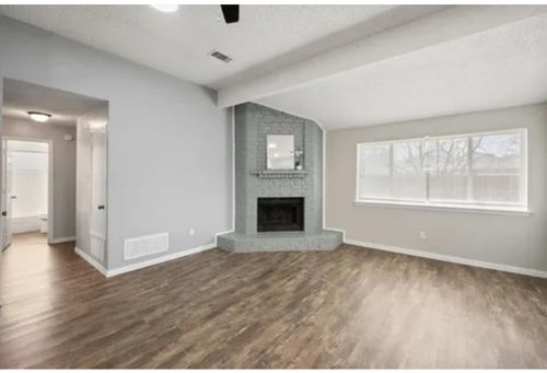 5002 Prairieview Ct S, Arlington, TX, 76017-6073 | Card Image