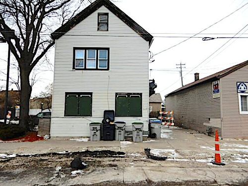 1556 W Mitchell St, Milwaukee, WI, 53204-3230 | Card Image