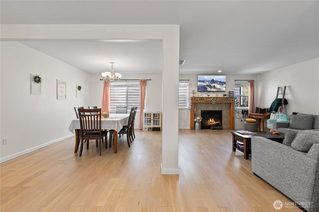 6974 Prism St Se, House other with 5 bedrooms, 3 bathrooms and 2 parking in Lacey WA | Image 7