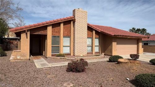 8740 Cremona Dr, Las Vegas, NV, 89117-1124 | Card Image