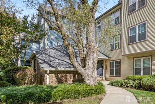 6083 Cedar Ct, MONMOUTH JUNCTION, NJ, 08852-2136 | Card Image