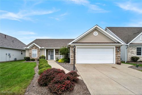 475 Falling Leaf Dr, Seven Hills, OH, 44131-5733 | Card Image