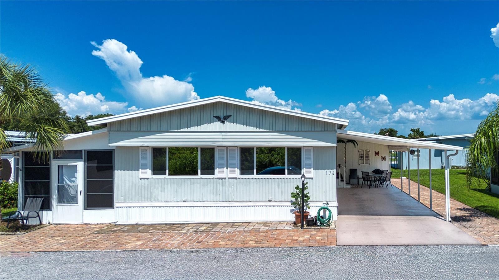 Residential in PALMETTO
