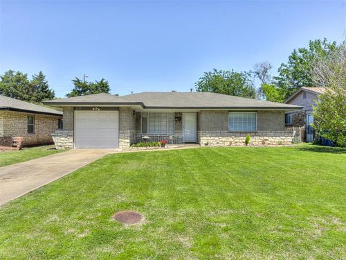1629 Carlisle Ct, The Village, OK, 73120-1319 | Card Image