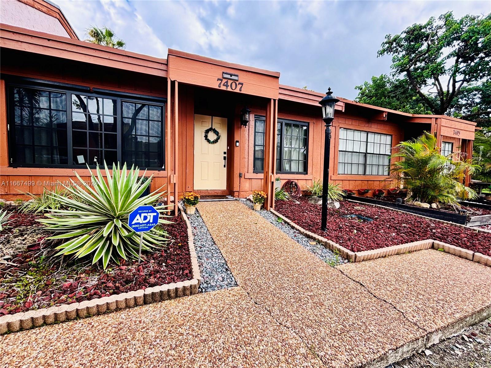 33rd St, Lauderhill, FL 33319