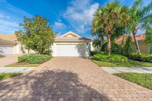 7687 Hernando Ct, NAPLES, FL, 34114-2645 | Card Image