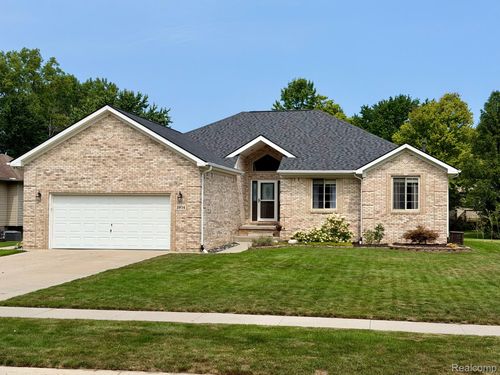 3974 Stoney Ridge Dr, Fort Gratiot, MI, 48059-3761 | Card Image