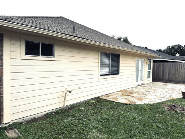 10403 N Shadowdale Dr, Home with 3 bedrooms, 2 bathrooms and null parking in Houston TX | Image 19