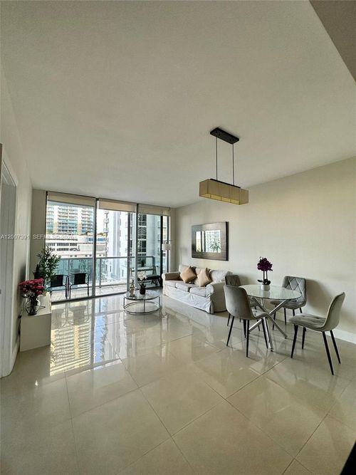1504-1050 Brickell Ave, Miami, FL, 33131-3906 | Card Image