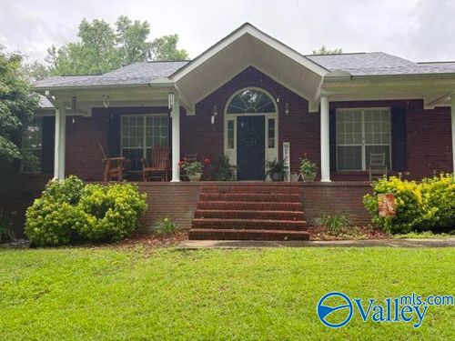 732 Wheeler Dr Ne, Arab, AL, 35016-3942 | Card Image