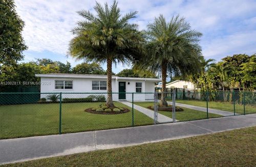 11820 Sw 188th St, Miami, FL, 33177-3204 | Card Image