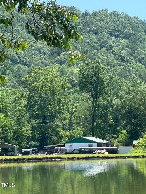 1694 Polly Spout Rd, Marion, NC, 28752-7350 | Card Image