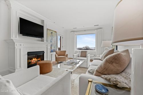 apt-65-25 W Elm St, Greenwich, CT, 06830-6450 | Card Image