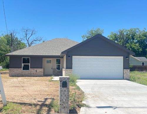 807 N Van Buren St, San Angelo, TX, 76901-2517 | Card Image